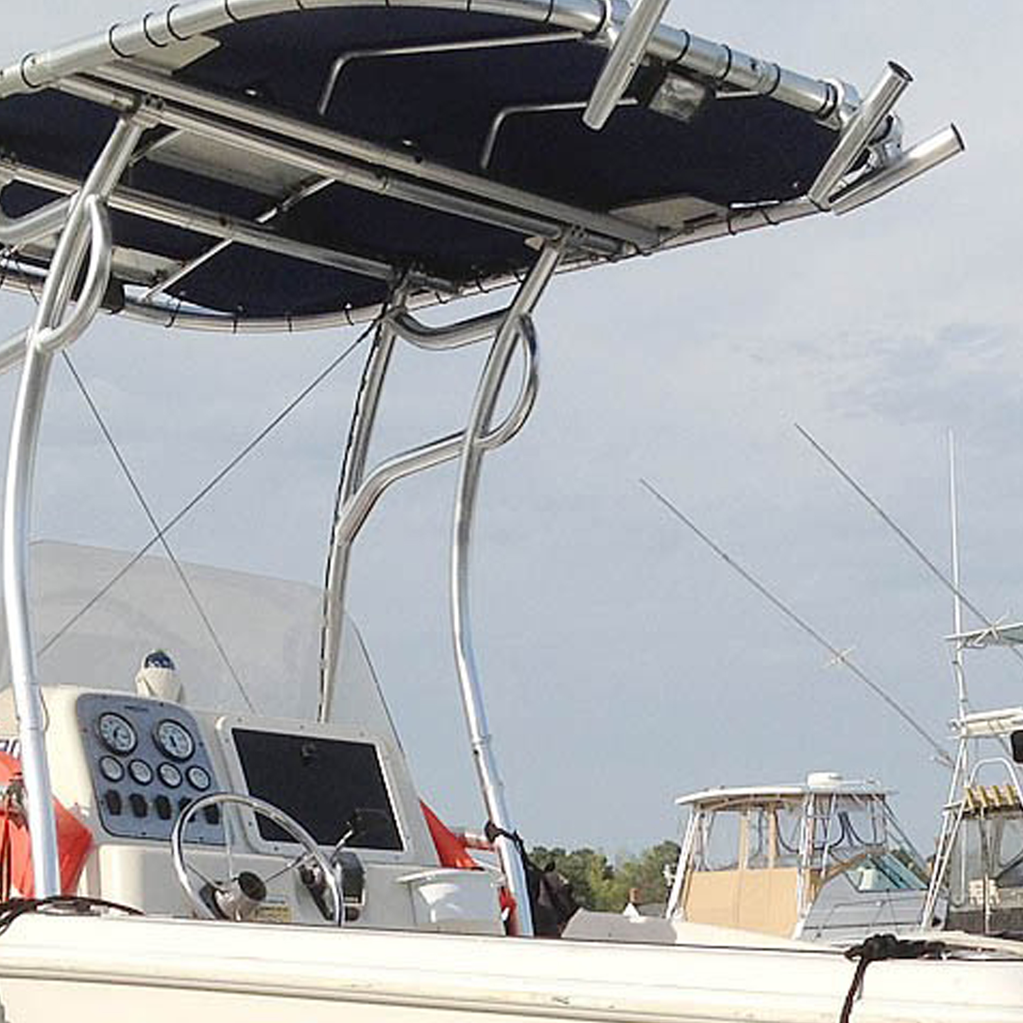 Cañero universal color plata serie 1 de PoweryMax para T-Top.